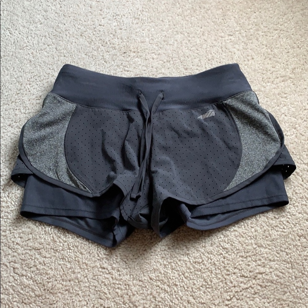 Avia Shorts